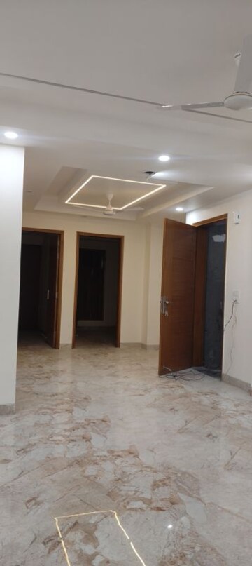Building Lobby in 4 BHK Builder Floor at Chattarpur – for Rent