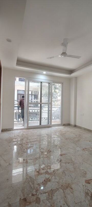 4 BHK Builder Floor For Rent in Chattarpur
