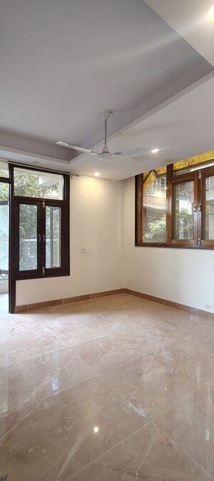 Room in 3 BHK Builder Floor at Chattarpur – for Rent