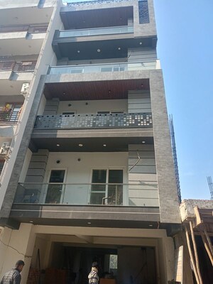 3 BHK Builder Floor For Sale in BPTP District Phase 2, Sector 84