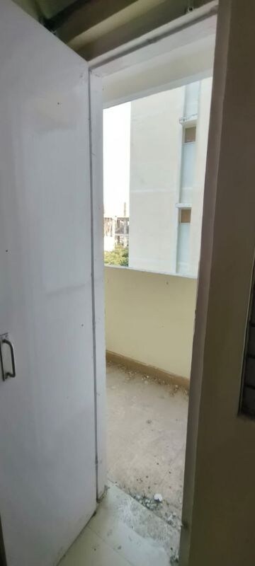Bathroom in 2 BHK Apartment at Rohini Apartment, Gomti Nagar – for Rent