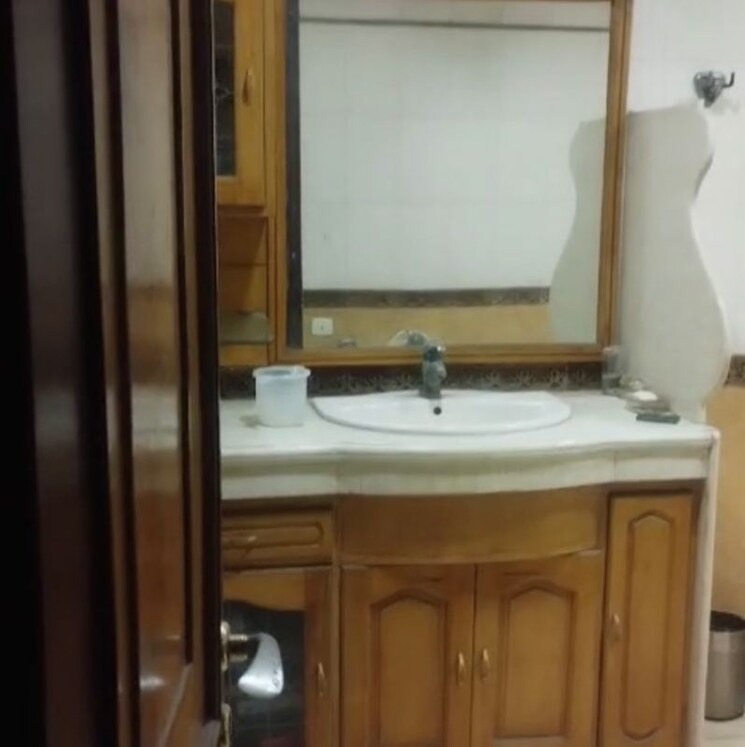 Kitchen, lajpat nagar i 1 Bedroom 650 Sq.Ft. Builder Floor In Lajpat Nagar I Delhi 9786161