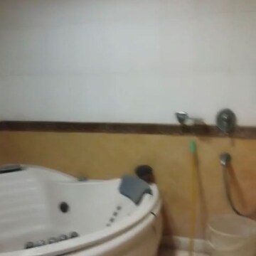 Bathroom in 1 BHK Builder Floor at Lajpat Nagar I – for Rent