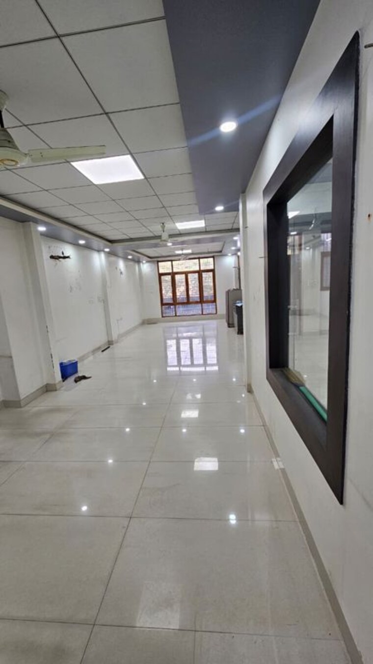 undefined, emaar-gomti-greens Commercial Office Space 1000 Sq.Ft. In Gomti Nagar Lucknow 9779996