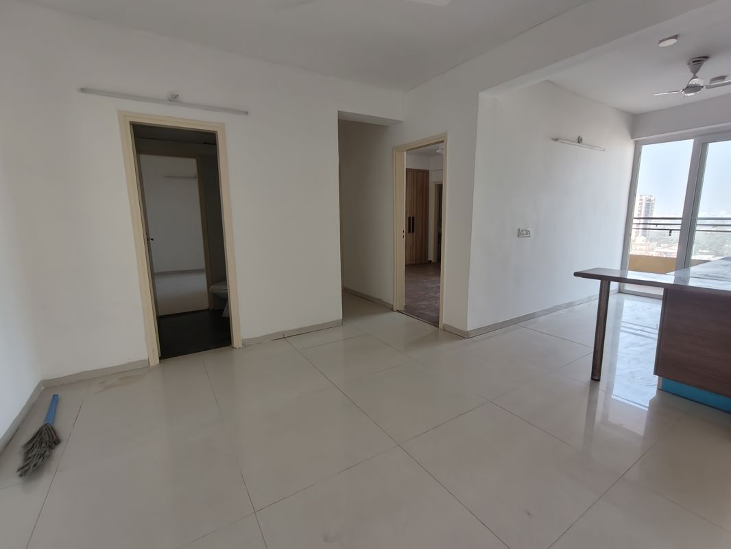 3 BHK 1578 Sq.Ft. Apartment in Tulip Violet
