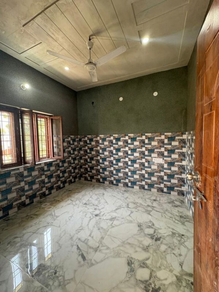 Bedroom, prem nagar 6+ Bedroom 250 Sq.Yd. Builder Floor In Prem Nagar Dehradun 9786196