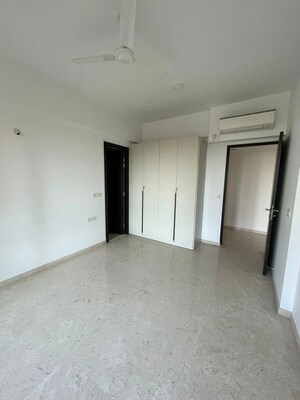 Room in 4 BHK Apartment at Adonia Apartments, Powai – for Rent