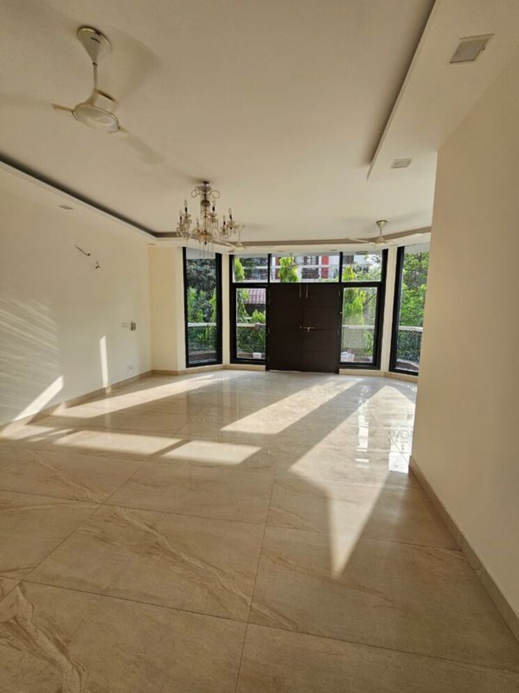 Bedroom, greater kailash i 3 Bedroom 2000 Sq.Ft. Builder Floor In Greater Kailash I Delhi 9786356