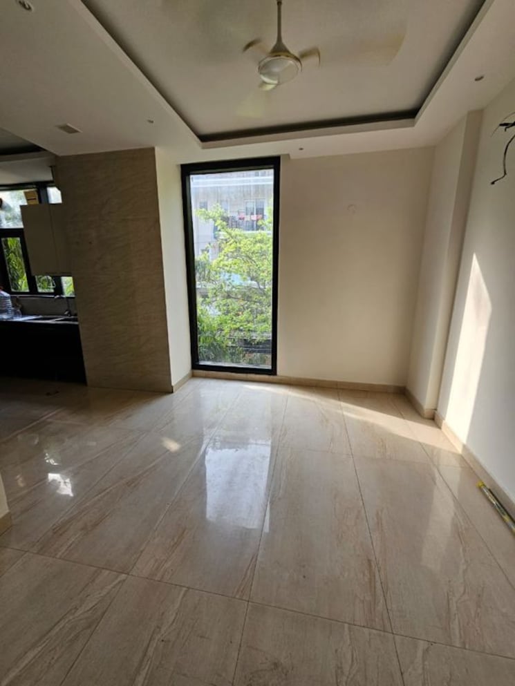 Room, greater kailash i 3 Bedroom 2000 Sq.Ft. Builder Floor In Greater Kailash I Delhi 9786356