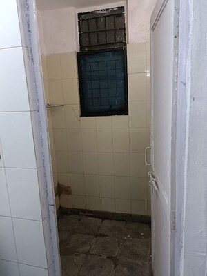 Bathroom in 3 BHK Apartment at Arun Vihar Sector 37, Sector 37 – for Rent