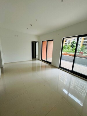 Room in 2 BHK Builder Floor at Kohinoor Courtyard One, Wakad – for Sale