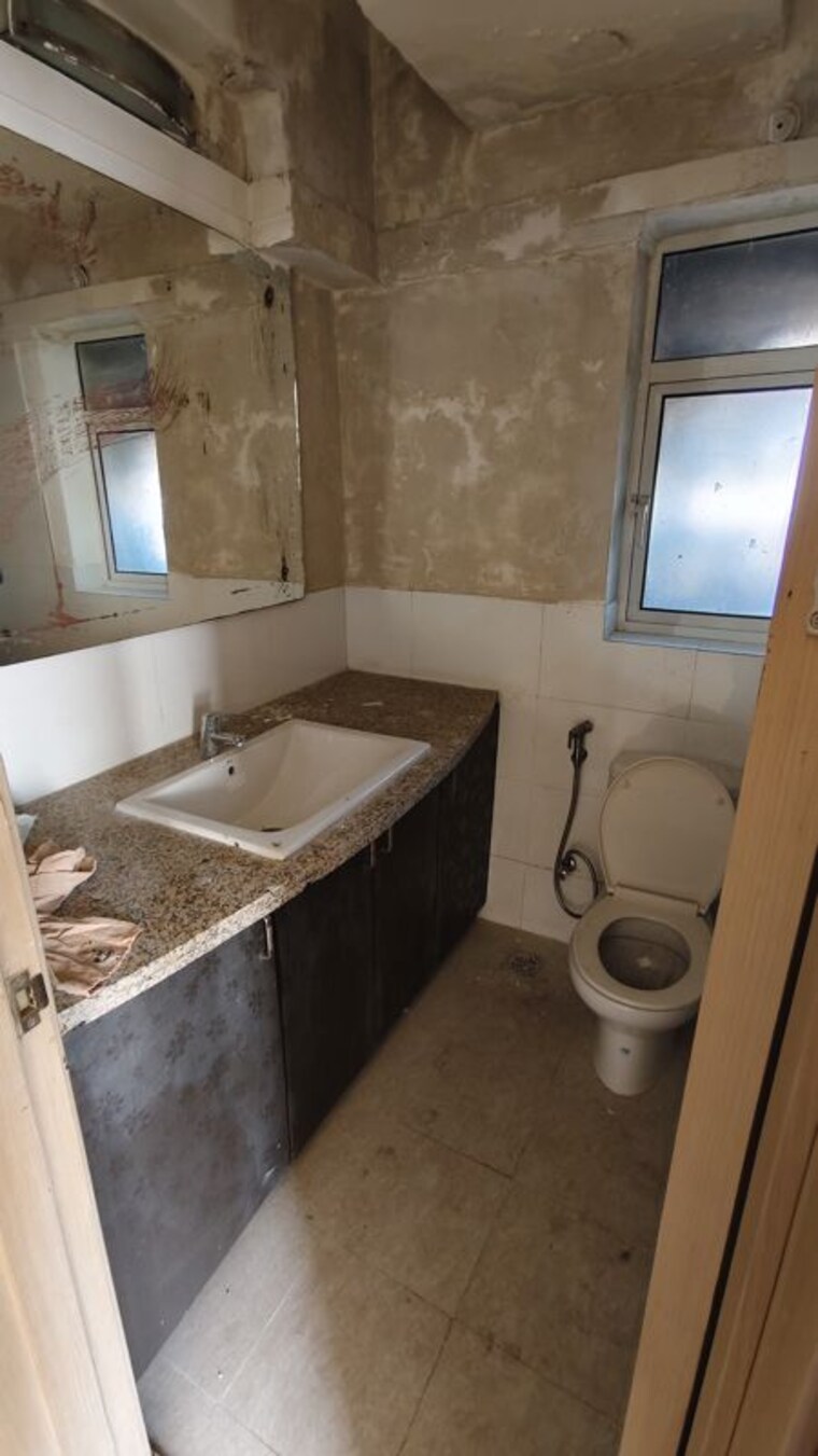 Bathroom, dlf-new-town-heights-i 4 Bedroom 2727 Sq.Ft. Apartment In Sector 90 Gurgaon 9786427