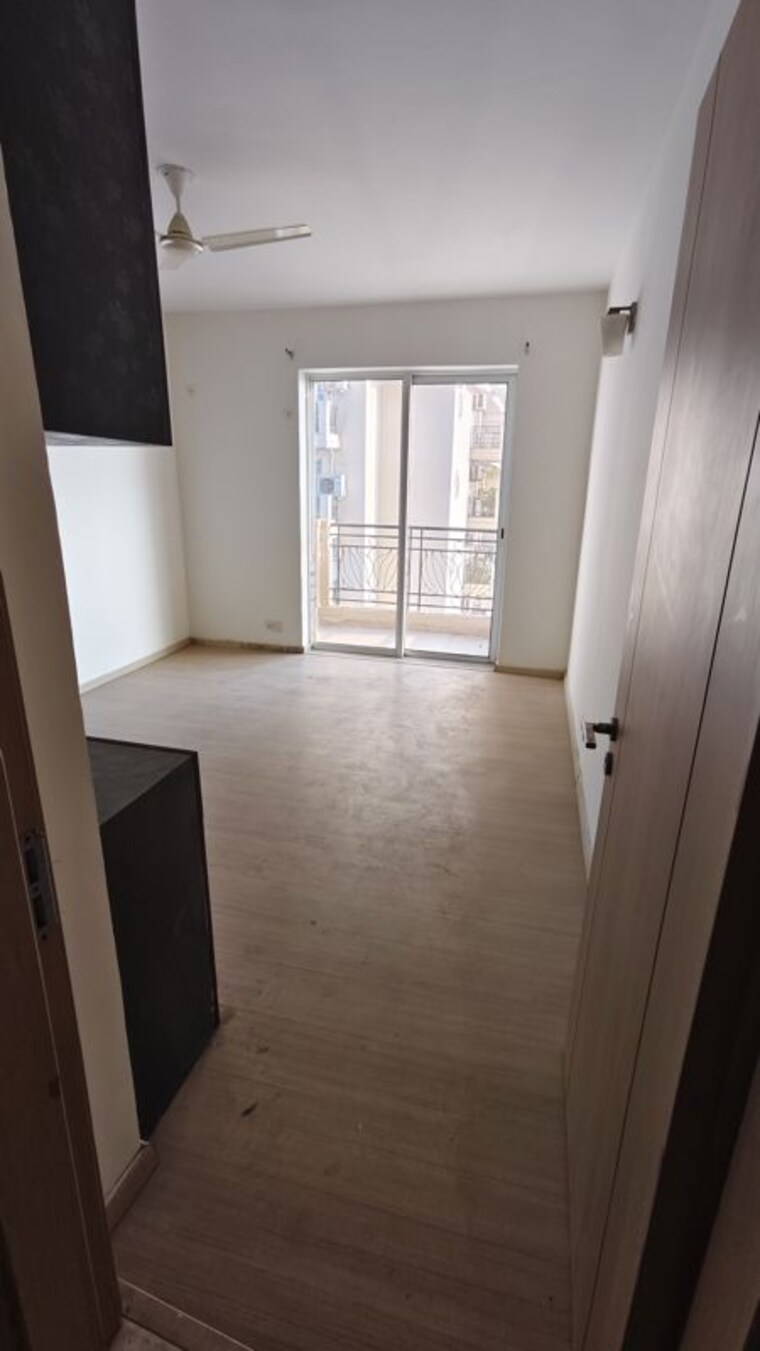 Room, dlf-new-town-heights-i 4 Bedroom 2727 Sq.Ft. Apartment In Sector 90 Gurgaon 9786427