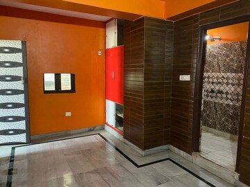 Room in 1.5 BHK Apartment at Arawali Apartments, Sector 52 – for Rent