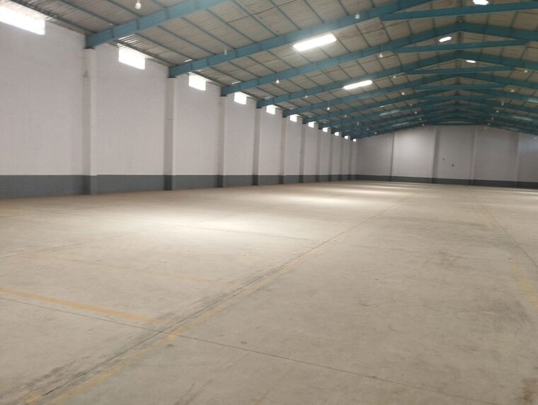  Parking, nelamangala Commercial Warehouse 100000 Sq.Ft. In Nelamangala Bangalore 9786514