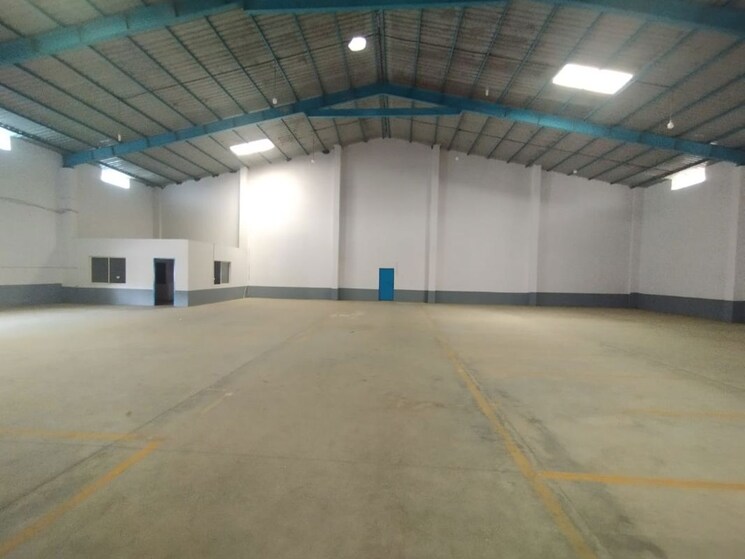 Room, nelamangala Commercial Warehouse 100000 Sq.Ft. In Nelamangala Bangalore 9786514