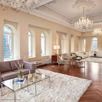 Living Room in 4 BHK Apartment at M3M Trump Tower, Sector 65 – for Sale