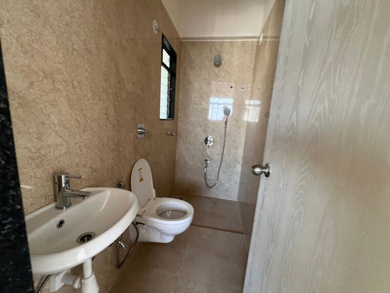 Bathroom, amiya-apartments 3 Bedroom 1400 Sq.Ft. Apartment In Santacruz West Mumbai 9786458