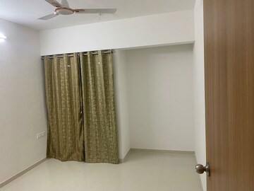 Room in 2.5 BHK Apartment at Dombivli East – for Rent