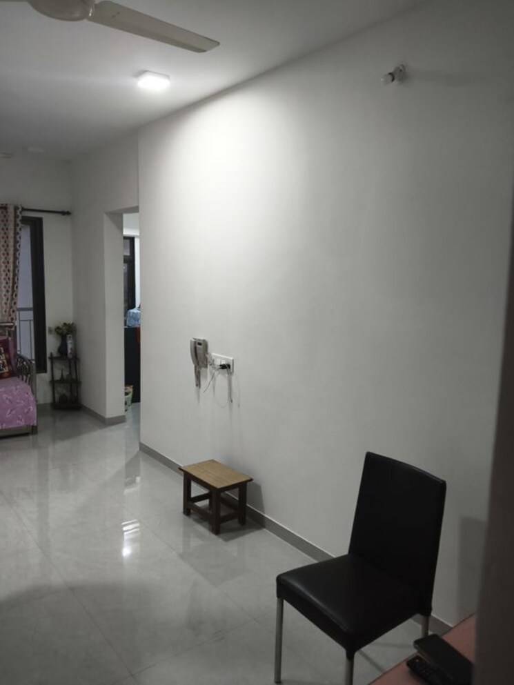 Living Room, vile parle east 1.5 Bedroom 600 Sq.Ft. Apartment In Vile Parle East Mumbai 9786636