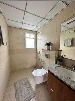 2 BHK Apartment For Sale in Godrej Splendour
