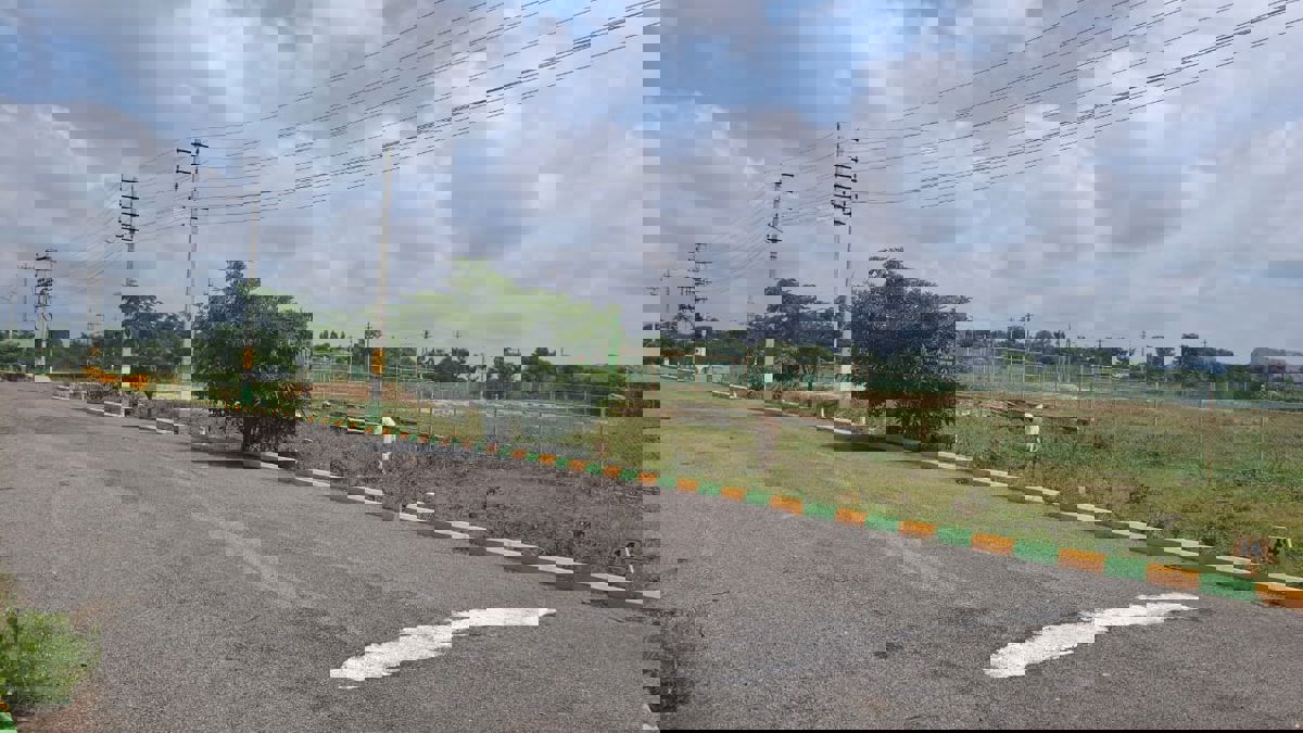 Plot For Sale in Sathnur