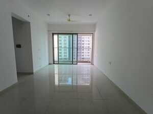 2 BHK Apartment For Sale in Kalpataru Immensa B, Kolshet Road