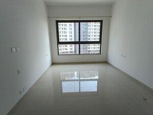 Room in 2 BHK Apartment at Kalpataru Immensa D, Kolshet Road – for Sale