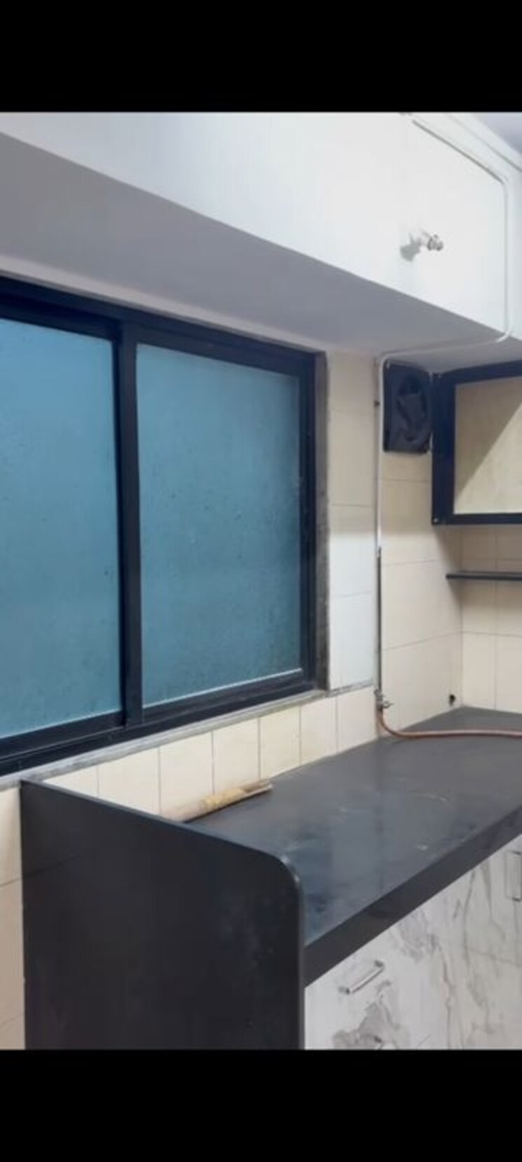 Kitchen, vile parle east 1.5 Bedroom 600 Sq.Ft. Apartment In Vile Parle East Mumbai 9786851