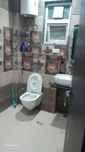 Bathroom in 3 BHK Builder Floor at Sector 8 Dwarka – for Rent