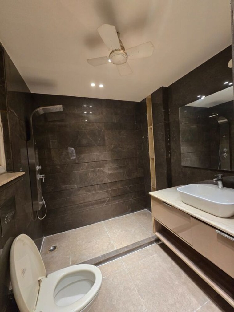 Kitchen, hong-kong-bazaar 4 Bedroom 2000 Sq.Ft. Builder Floor In Sector 57 Gurgaon 9786893