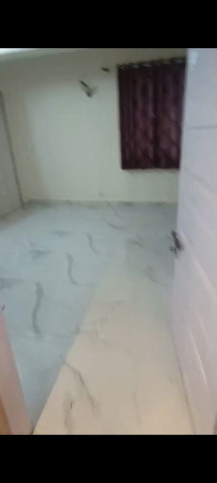 Room, vile parle east 1 Bedroom 500 Sq.Ft. Apartment In Vile Parle East Mumbai 9786980