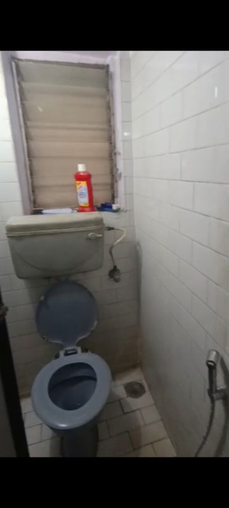 Bathroom, vile parle east 1 Bedroom 500 Sq.Ft. Apartment In Vile Parle East Mumbai 9786980