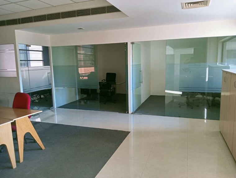 Team Area, sector 63 Commercial Office Space in IT/SEZ 6000 Sq.Ft. In Sector 63 Noida 9786984