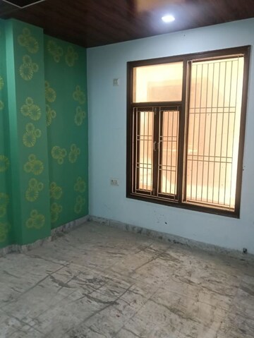 Room in 2 BHK Builder Floor at Burari – for Rent