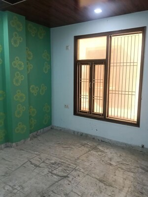 Room in 2.5 BHK Builder Floor at Burari – for Rent