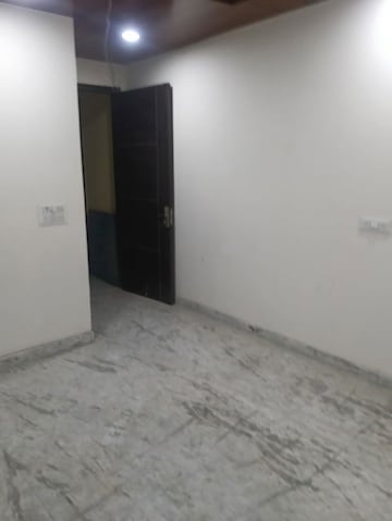Room in 2.5 BHK Builder Floor at Burari – for Rent