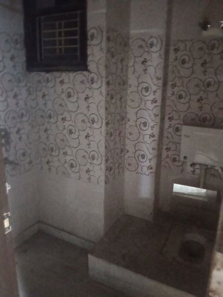 Bathroom, burari 3.5 Bedroom 106 Sq.Yd. Builder Floor In Burari Delhi 9786957