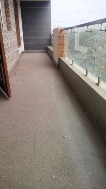 Balcony in 3 BHK Builder Floor at Housing Board Colony Sector 51, Sector 51 – for Rent