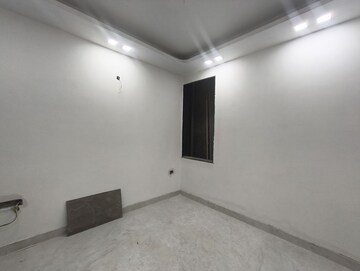 Room in 3 BHK Builder Floor at Chattarpur – for Sale