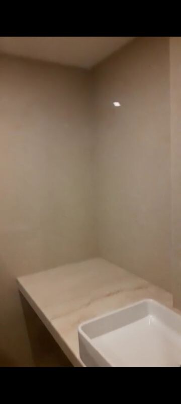 Room in 2 BHK Apartment at Rushi The Kollage, Andheri East – for Rent