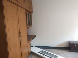 Room in 3.5 BHK Apartment at Hiranandani Gardens, Powai – for Sale