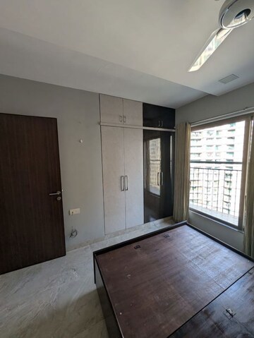 Room in 3 BHK Apartment at Neelkanth Greens, Manpada – for Rent