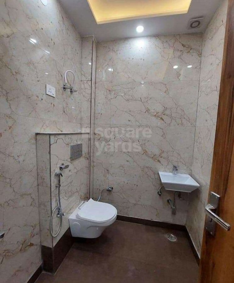 Bathroom, sector 5 wave city 2 Bedroom 912 Sq.Ft. Apartment In Sector 5 Wave City Ghaziabad 9787147
