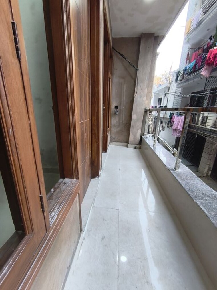 Balcony, chattarpur 3 Bedroom 1100 Sq.Ft. Builder Floor In Chattarpur Delhi 9787177