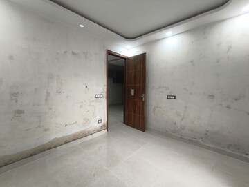 Room in 3 BHK Builder Floor at Chattarpur – for Sale