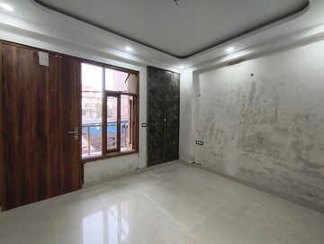Room in 3 BHK Builder Floor at Chattarpur – for Sale