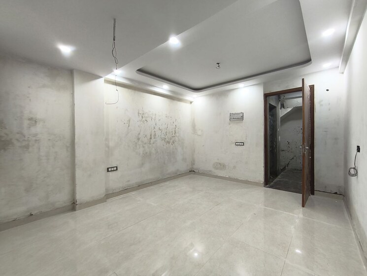 Room, chattarpur 3 Bedroom 1100 Sq.Ft. Builder Floor In Chattarpur Delhi 9787177