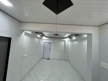 1 BHK Apartment For Rent in Khar West