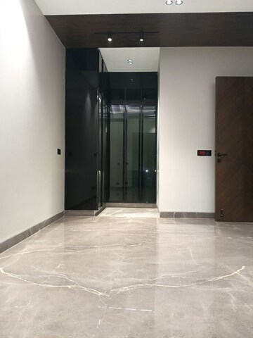 Room in 3 BHK Builder Floor at Greater Kailash I – for Sale